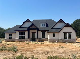 3005 Hermosa Dr, Poolville, TX 76487