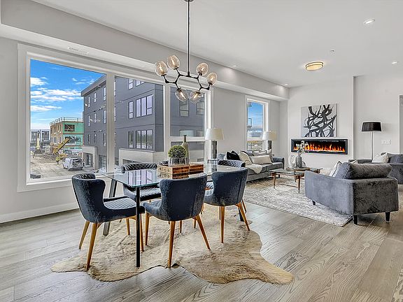 2nd image of 4410 University Ave NW #2UWQA
