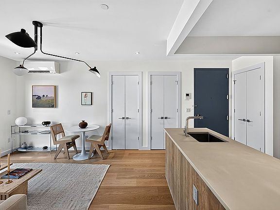 5th image of 308 W 133rd St #9C