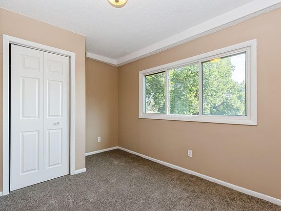 5th image of 304 Marshall Ave APT 5