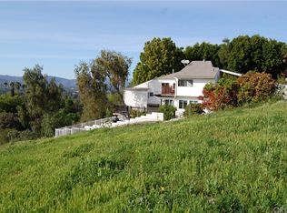 5011 Macfarlane Ln, Woodland Hills, CA 91364