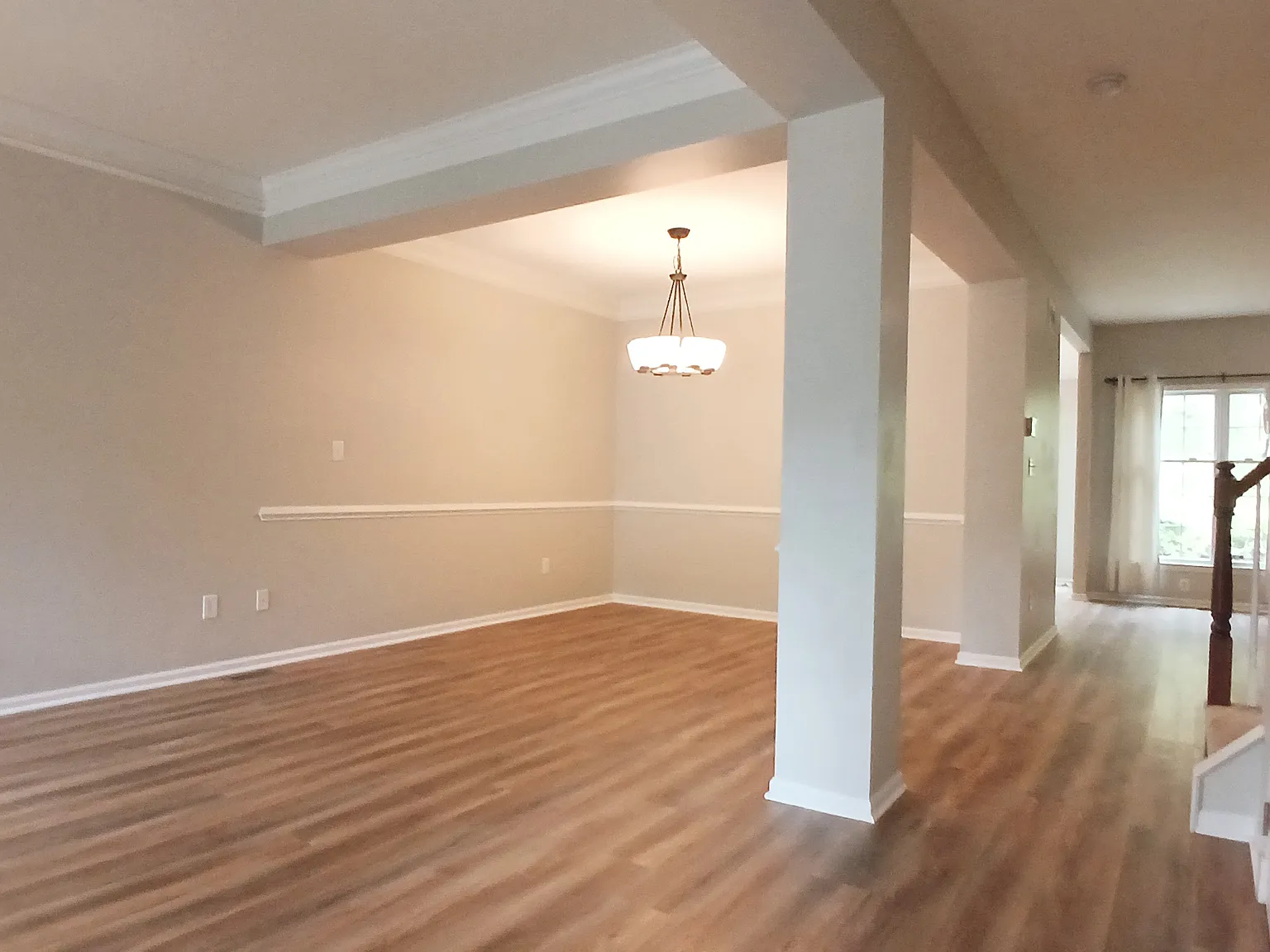 3 bed, 2184 sqft, $4,100 — Photo 4