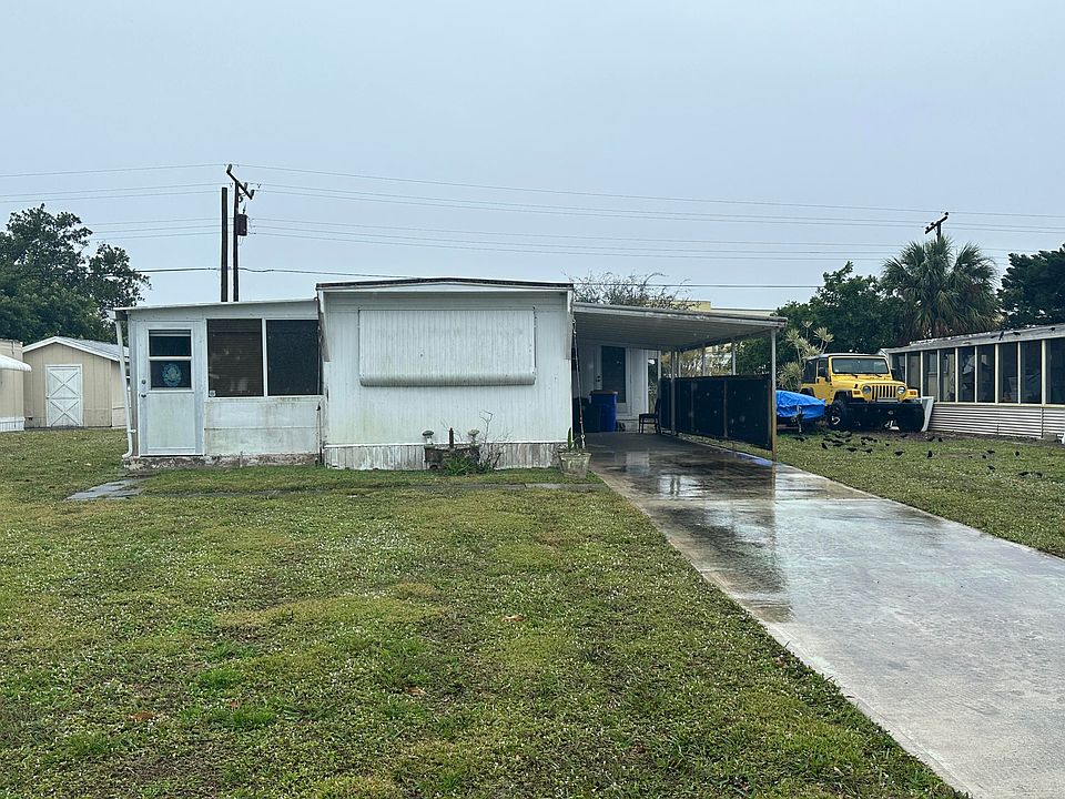 1st image of 6950 SE Ridgeway Terrace