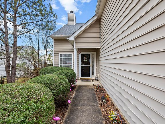 2nd image of 125 River Pearl St