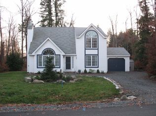 6130 Cherokee Trl, Tobyhanna, PA 18466