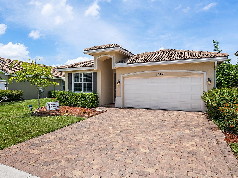 1st image of 4827 Foxtail Palm Ct