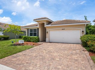 4827 Foxtail Palm Ct, Greenacres, FL 33463