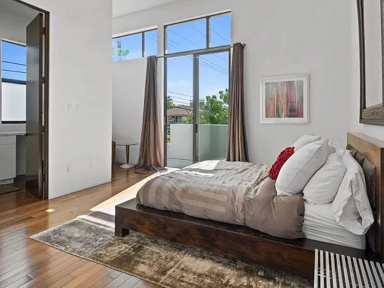 800 N Harper Ave — Photo 11