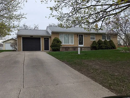 3292 Frederick St Photo 1