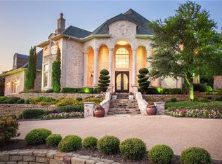 300 Regency Ct, Denton, TX 76210