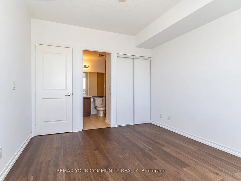 9245 Jane St #514 — Photo 27