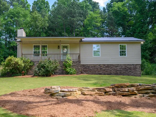 695 Moss Rock Cir, Warrior, AL 35180