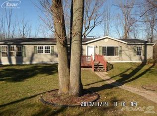 12078 Dalhart Dr, Fenton, MI 48430