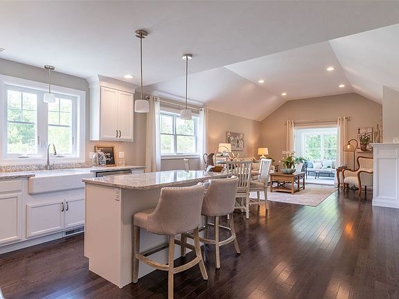3rd image of 30 Pasture Ln #39