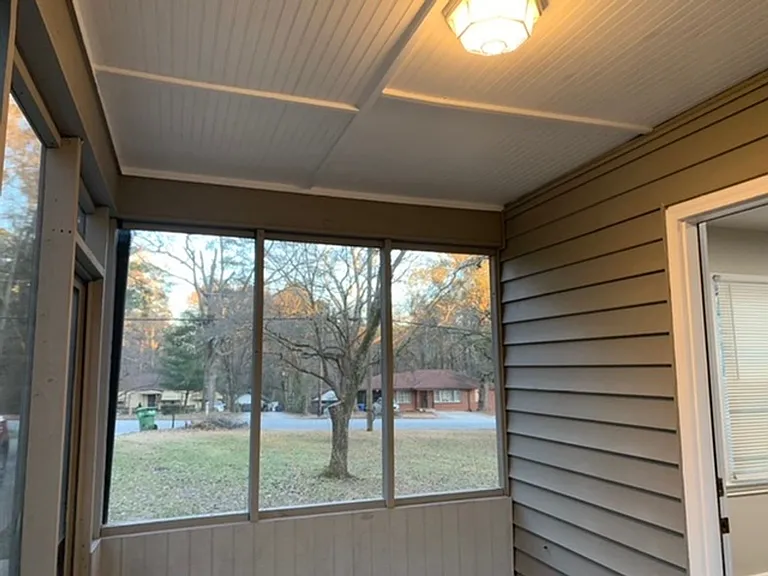 2111 Kimberly Rd SW — Photo 4