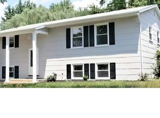 107 Greenfield Rd, Newark, DE 19713