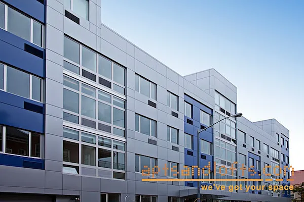 Rented by aptsandlofts.com | media 39