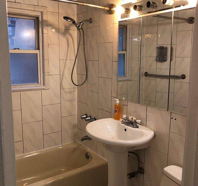 1st image of 13704 63rd Ave Floor 1