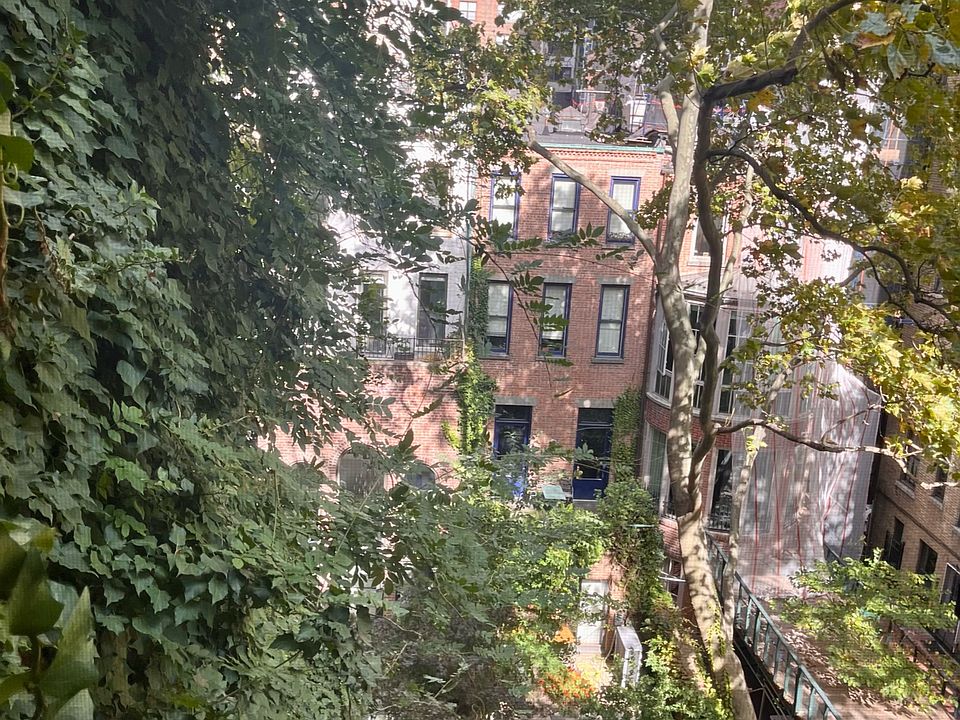 2nd image of 243 E 71st St APT 4