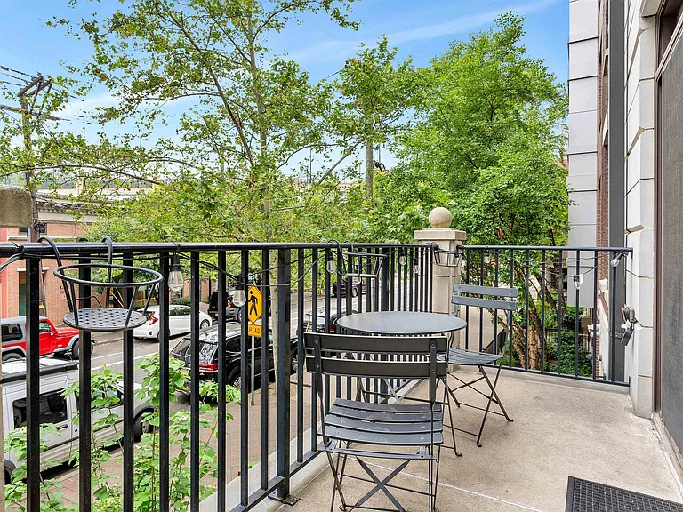 1300 Grand St #201 — Photo 2
