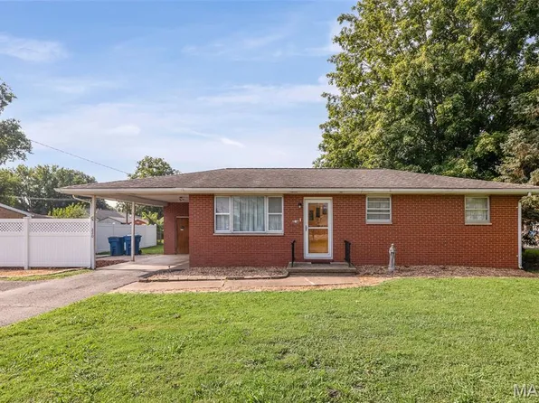 220 W Bethalto Blvd, Bethalto, IL 62010