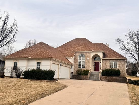 7413 SW Falcon St, Topeka, KS 66610