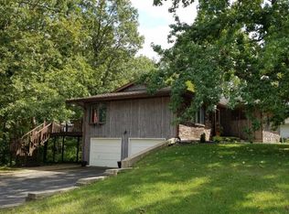 2321 Ellington Pl, Charleston, IL 61920