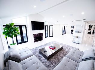 9647 Heather Rd, Beverly Hills, CA 90210