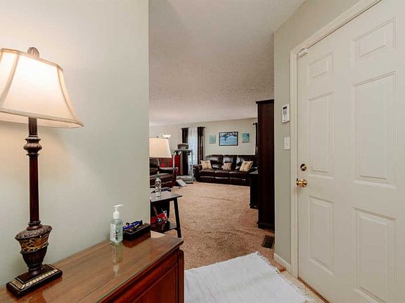 3rd image of 635 Thornton Dr