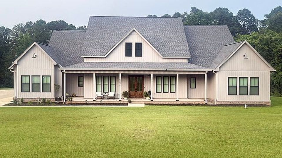 3051 Comanche Ave - Property Image