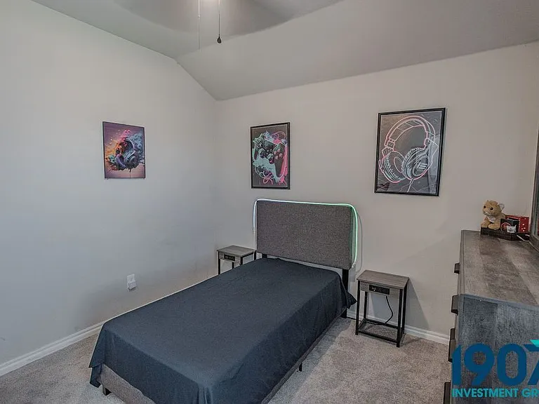 2501 Caden Ct — Photo 39