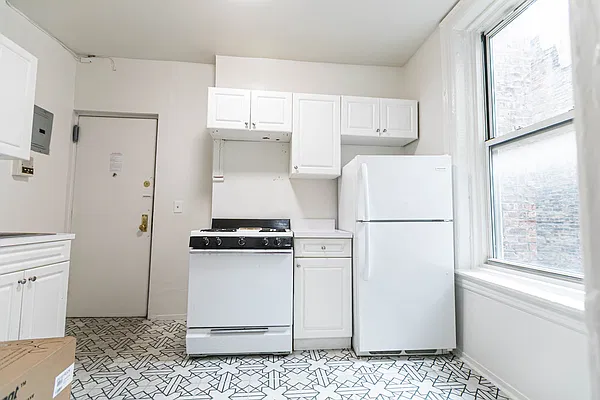 Kitchen, photo 1