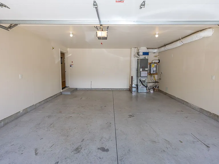 13310 NE 51st St — Photo 5
