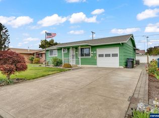 1307 Hampton Way, Woodburn, OR 97071