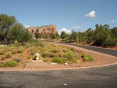 5th image of 90 La Barranca Dr