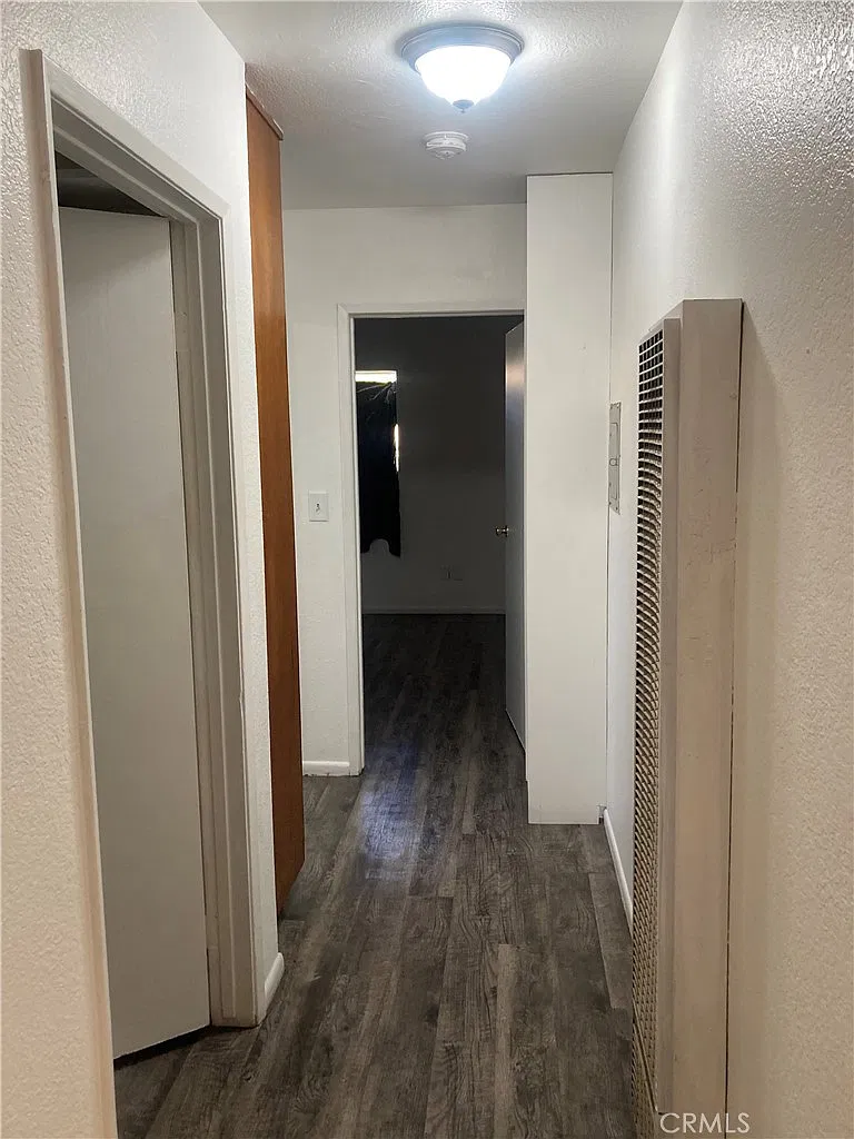 2 bed, 800 sqft, $2,000 — Photo 4