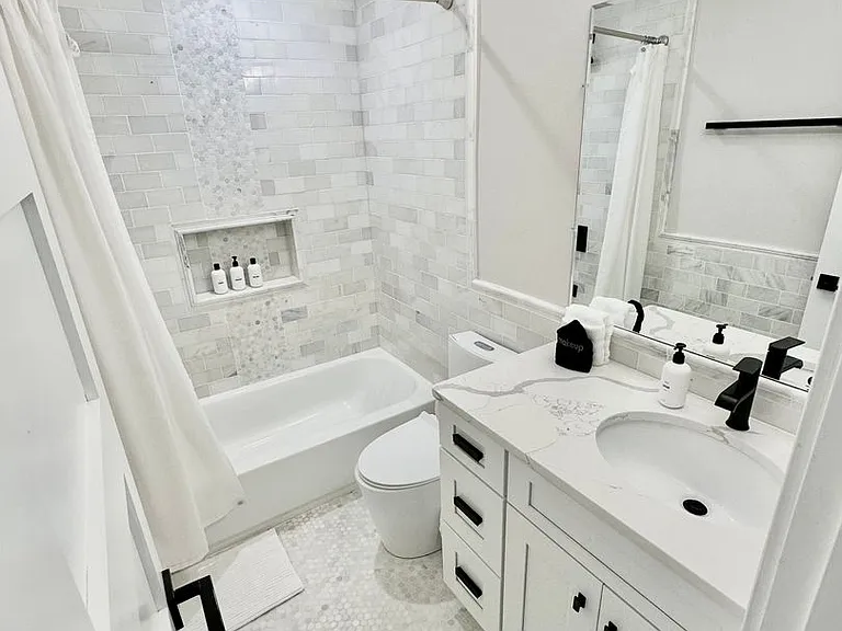 1454 Spring Rd NW — Photo 28