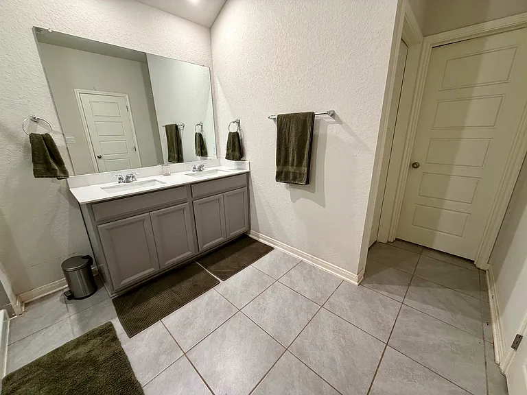 12930 Trapezus Ct — Photo 19