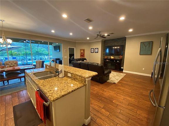 2nd image of 115 Philippe Grand Ct