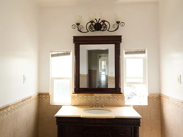 2039 Ivar Ave #3 — Photo 24