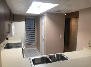 405 SW 54th Dr, Gainesville, FL 32607