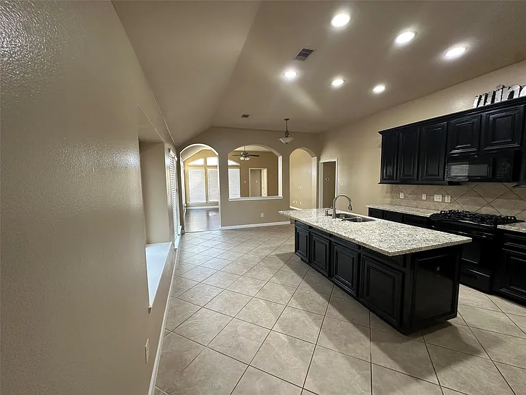 27511 Gatlin Ln — Photo 5