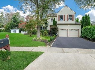 11 Caldwell Cir, Newtown, PA 18940