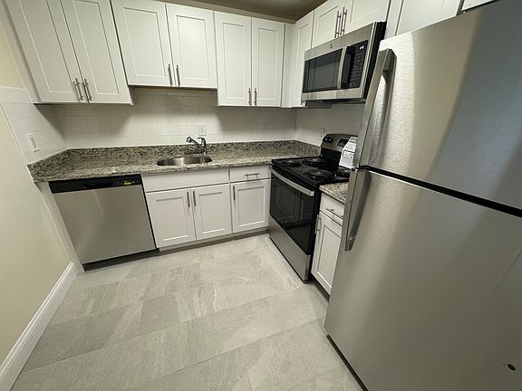 3rd image of 22 Whites Ave #24