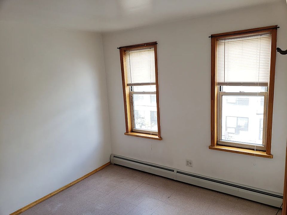 1st image of 84-13 52nd Ave #2R