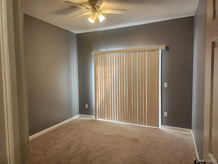 18106 Addington Dr — Photo 20