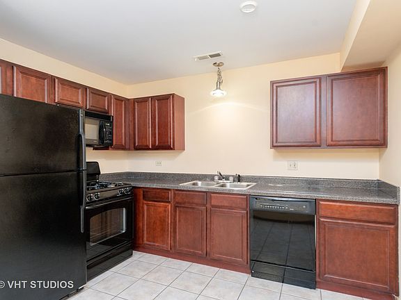 3rd image of 2252 Abbeywood Dr APT D
