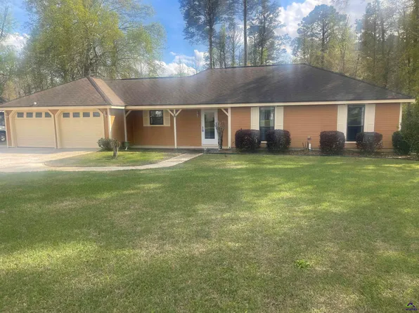 107 Sleepy Ln, Warner Robins, GA 31088