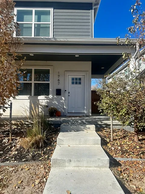 3 bed, 2.5 bath, 1700 sqft, $2,500 — Photo 1