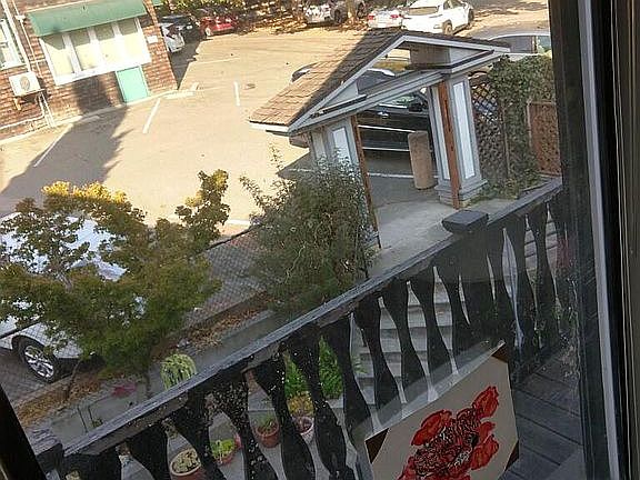 5th image of 154 Santa Clara Ave